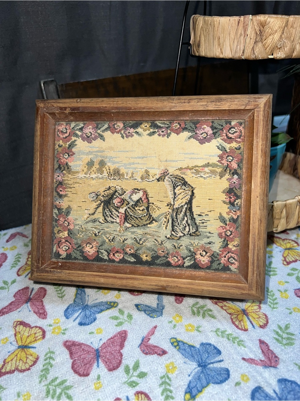 Vintage Wooden Jewelry Box Tapestry Top Yellow Velvet Lining Tray Needlepoint
